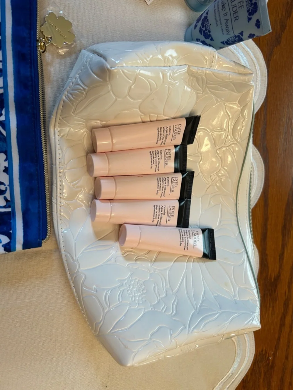 Estee Lauder Pink Floral and Cream Makeup Pouch Set All for $25 - Picture 2 of 8
